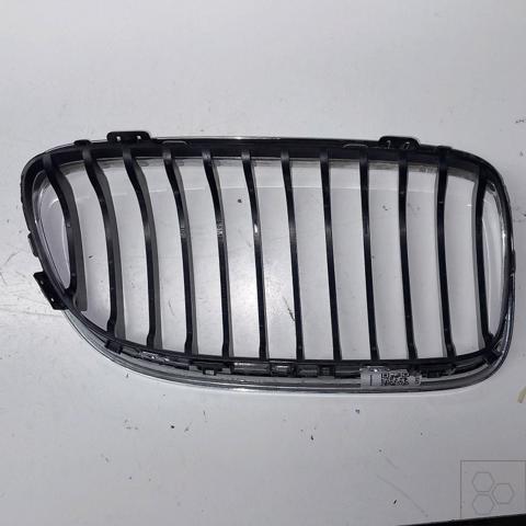 51137201969 BMW Решетка радиатора левая купить в Винница
