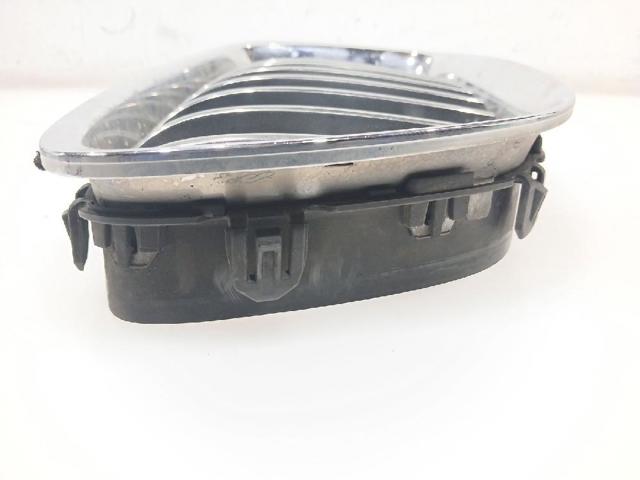 BMW 51137336486 Решетка радиатора правая в наличии Запорожье