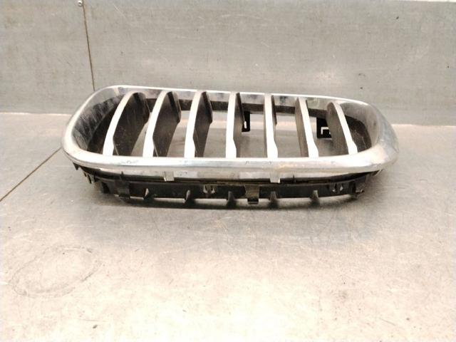 BMW 51137478670 Решетка радиатора правая в наличии Хмельницкий