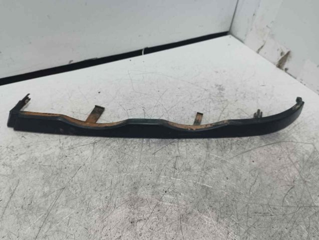 51138208481 BMW Уплотнитель фары левой купить в Ирпень