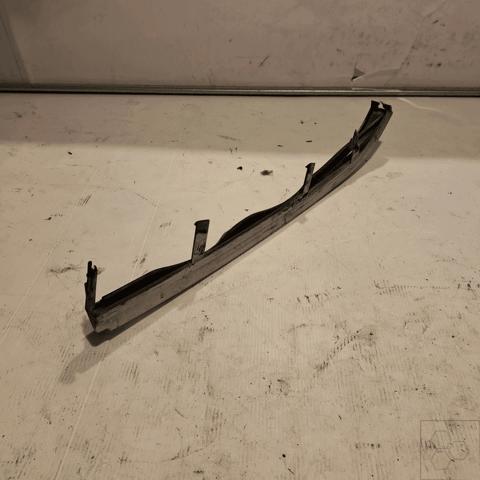 51138208486 BMW Ресничка (накладка) правой фары купить в Ужгород