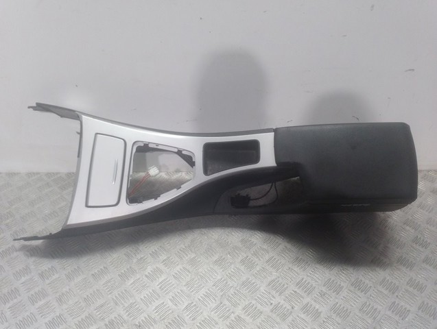 51167130686 BMW Консоль панели управления центральная купить в Тернополь