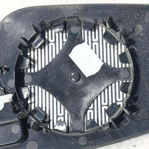 51167377976 BMW Стекло правого зеркала заднего вида купить в Черновцы