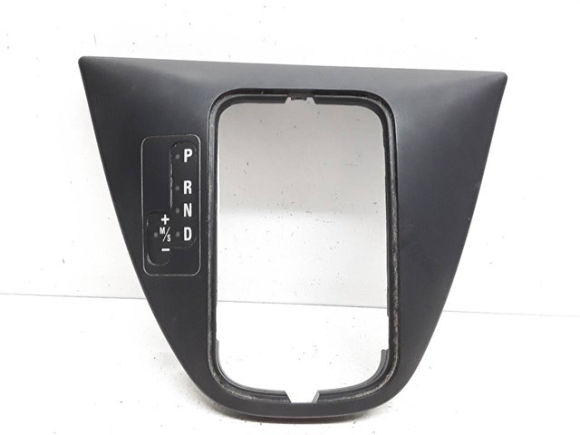 BMW 51168408029 Накладка консоли рычага переключения передач АКПП в наличии Львов