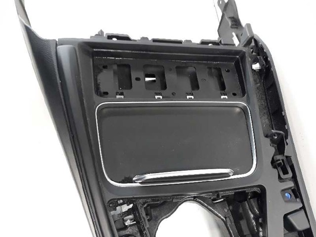 51169216925 BMW Крышка подлокотника купить в Днепр