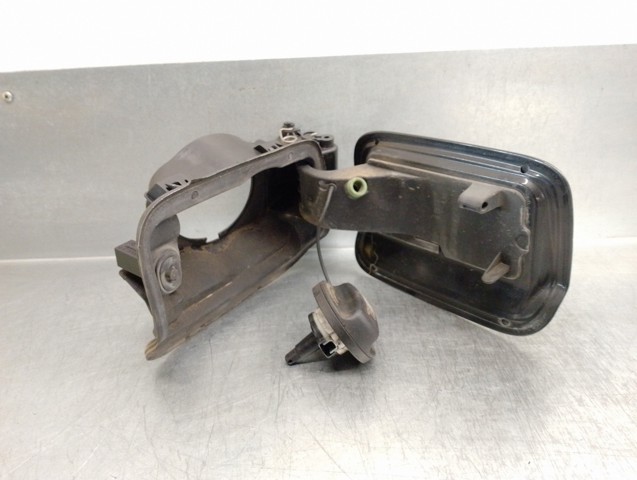 BMW 51177184076 Лючок бензобака в наличии Каменское