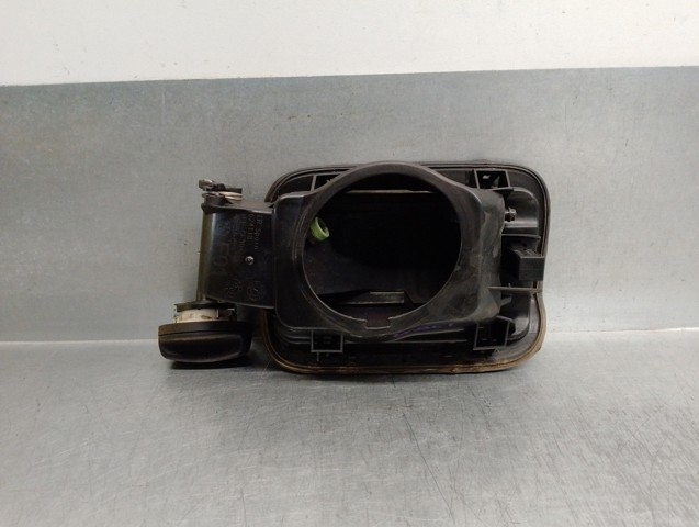 51177184076 BMW Лючок бензобака (топливного бака) купить в Киев