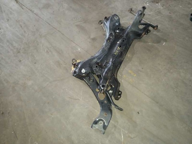 Viga de suspensão dianteira (plataforma veicular) Toyota Auris E15
