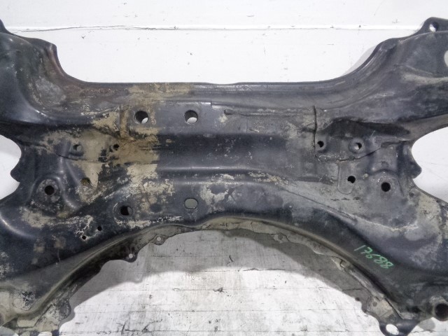 Viga de suspensão dianteira (plataforma veicular) Toyota Auris E15