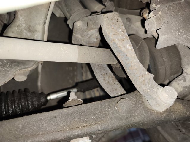 51211SMJE01 HONDA Цапфа (поворотный кулак) передний правый купить в Днепр