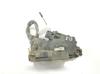 Fecho da porta dianteira esquerda 51217011241 BMW