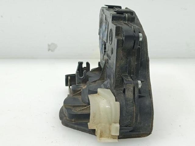 BMW 51217229457 Замок двери передней левой в наличии Чернигов