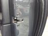 Fecho da porta dianteira direita 51217281934 BMW