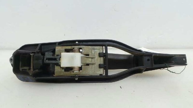 51218216126 BMW Ручка двери передней наружная правая купить в Киев