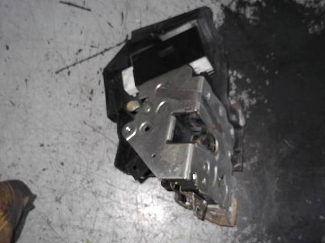 51218235104 BMW Замок передней правой двери купить в Хмельницкий