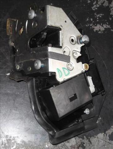 51218235104 BMW Замок двери передней правой купить в Киев
