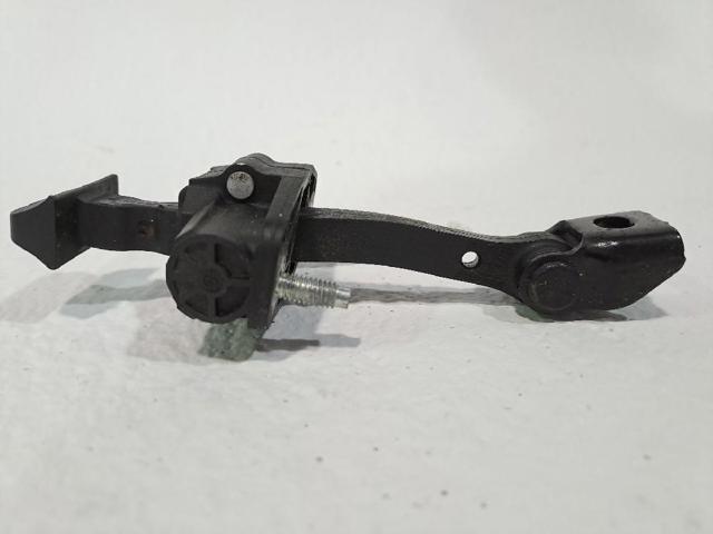 51219800582 BMW Ограничитель открывания двери передний купить в Ирпень