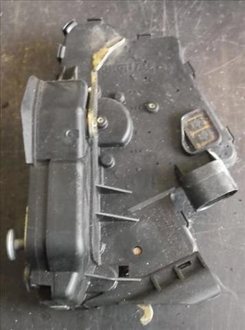 BMW 51227011310 Замок двери задней правой в наличии Украина