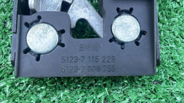 Fecho da capota 51237008755 BMW