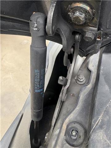 51237148864 BMW Амортизатор капота левый купить в Кривой Рог