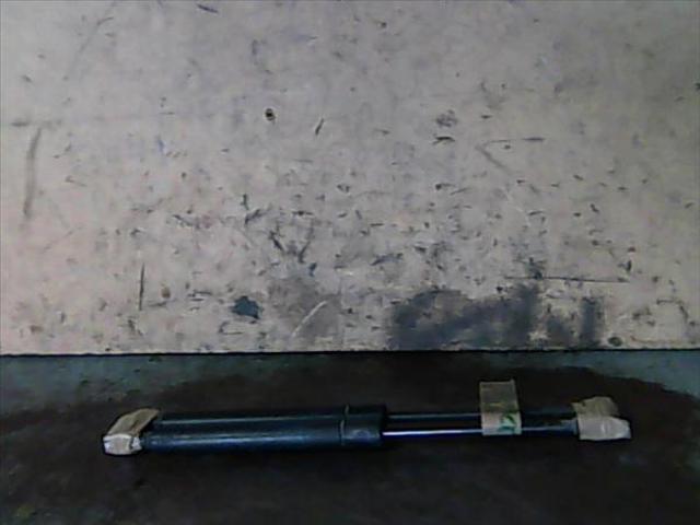 51238202688 BMW Амортизатор капота купить в Ровно