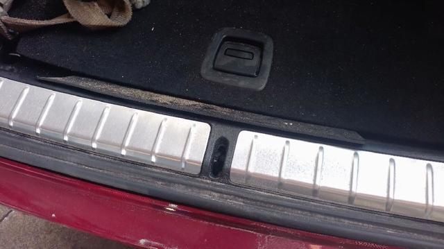 Fecho de tampa de porta-malas (de 3ª/5ª porta traseira) 51247357112 BMW