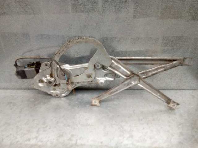 51321944062 BMW Стеклоподъемник передней правой двери купить в Украина