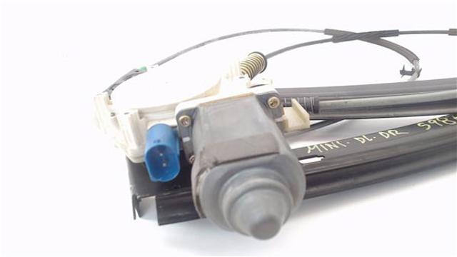 51337039452 BMW Стеклоподъемник передней правой двери купить в Одесса