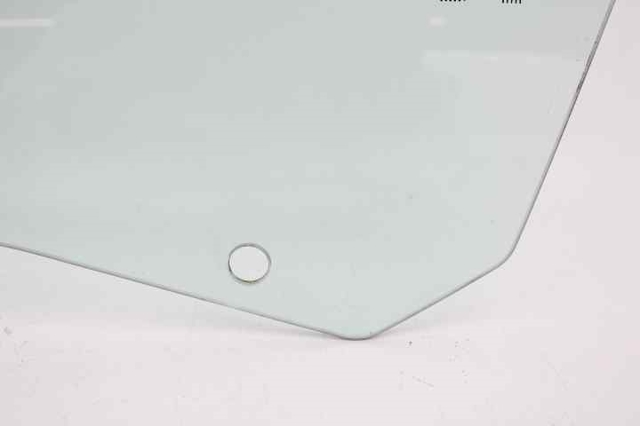 51337067791 BMW Стекло двери передней левой купить в Николаев
