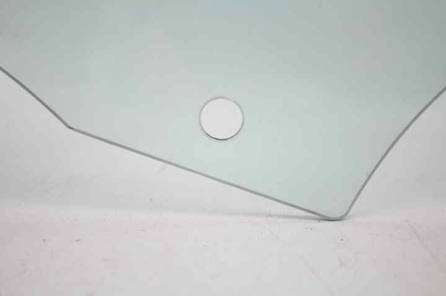 51337242563 BMW Стекло двери передней левой купить в Винница