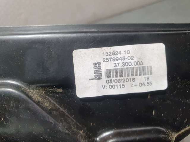 Mecanismo de acionamento de vidro da porta dianteira esquerda BMW 2 F45