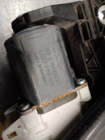 51357182616 BMW Механизм стеклоподъемника двери задней правой купить в Ужгород