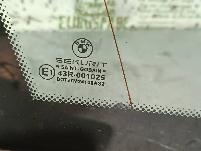 51368402619 BMW Стекло кузова (багажного отсека) правое купить в Днепр