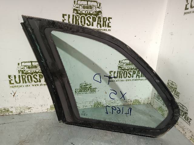 BMW 51368402620 Стекло кузова (багажного отсека) правое в наличии Запорожье