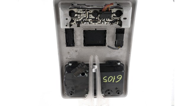514482580579 BMW Плафон салона купить в Ирпень
