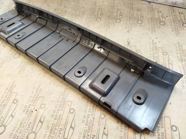 51477059258 BMW Облицовка задней панели багажника купить в Ирпень