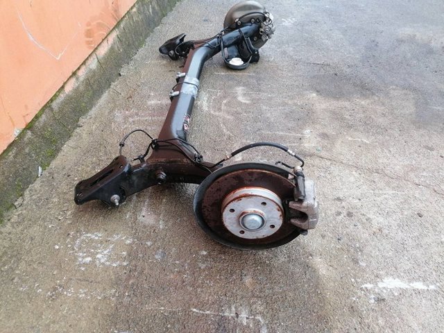 Viga de suspensão traseira (plataforma veicular) Citroen C4 2 B7