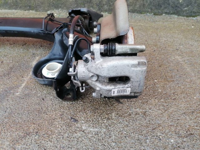 Viga de suspensão traseira (plataforma veicular) Citroen C4 2 B7