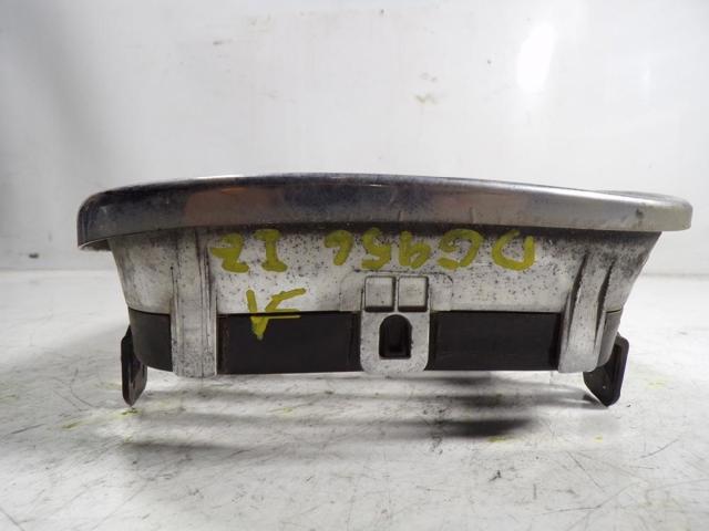 51710441921 BMW Решетка радиатора левая купить в Одесса