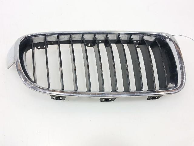 BMW 51712240778 Решетка радиатора правая в наличии Ужгород