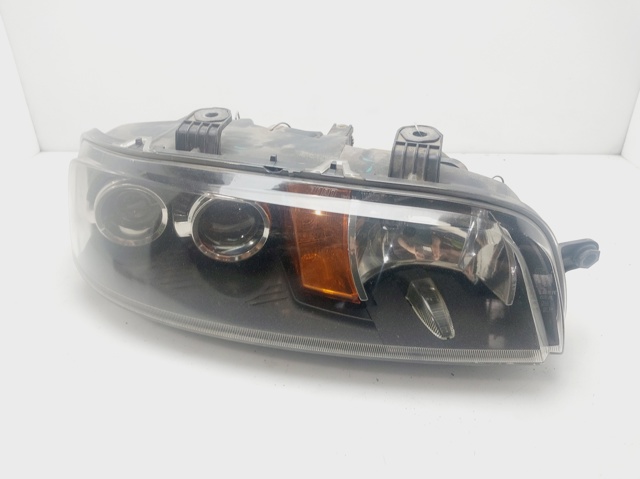 FIAT 51712392 Правая фара в наличии Украина
