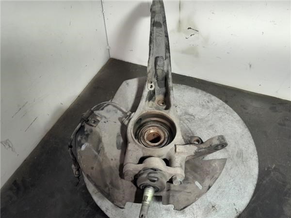 HYUNDAI 517153K550 Цапфа передняя левая в наличии Ровно