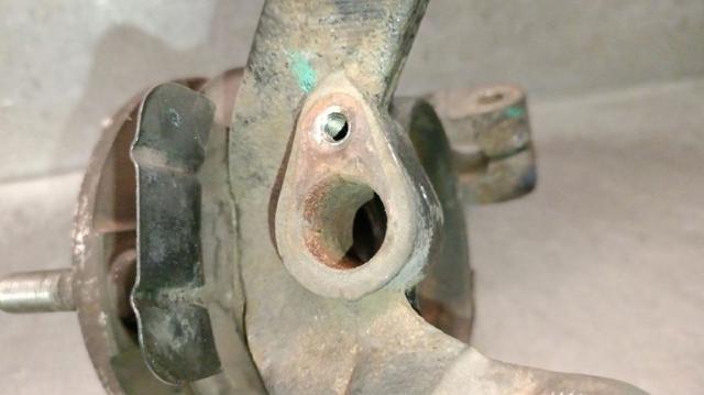 HYUNDAI 517160X100 Цапфа (поворотный кулак) передний правый в наличии Винница