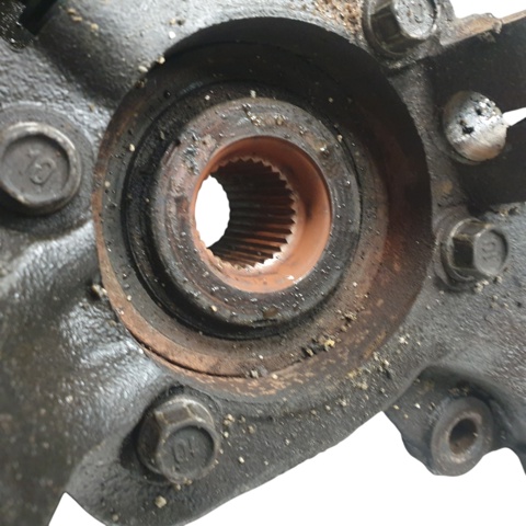 HYUNDAI 517162P000 Цапфа передняя правая в наличии Николаев