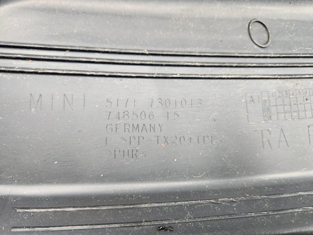51717301013 BMW Водосток лобового стекла, жабо купить в Киев
