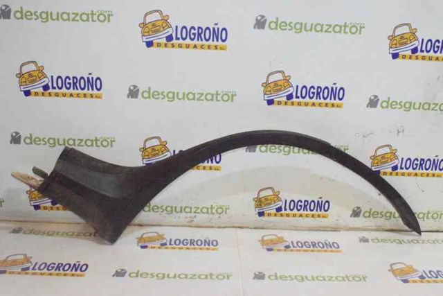 Expansor esquerdo (placa sobreposta) de arco do pára-lama traseiro 51718408707 BMW