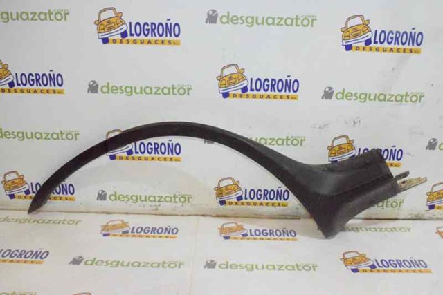 Expansor direito (placa sobreposta) de arco do pára-lama traseiro 51718408708 BMW