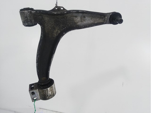 Braço de suspensão dianteiro direito inferior para Fiat Croma 1.9 D Multijet (194AXC1B, 194AXC12) 939A2000 51748652