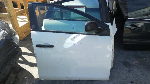 FIAT 51751189 Дверь передняя правая в наличии Винница