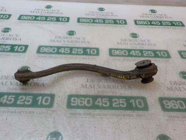 Braço oscilante (tração) longitudinal inferior esquerdo de suspensão traseira 5175CC PEUGEOT